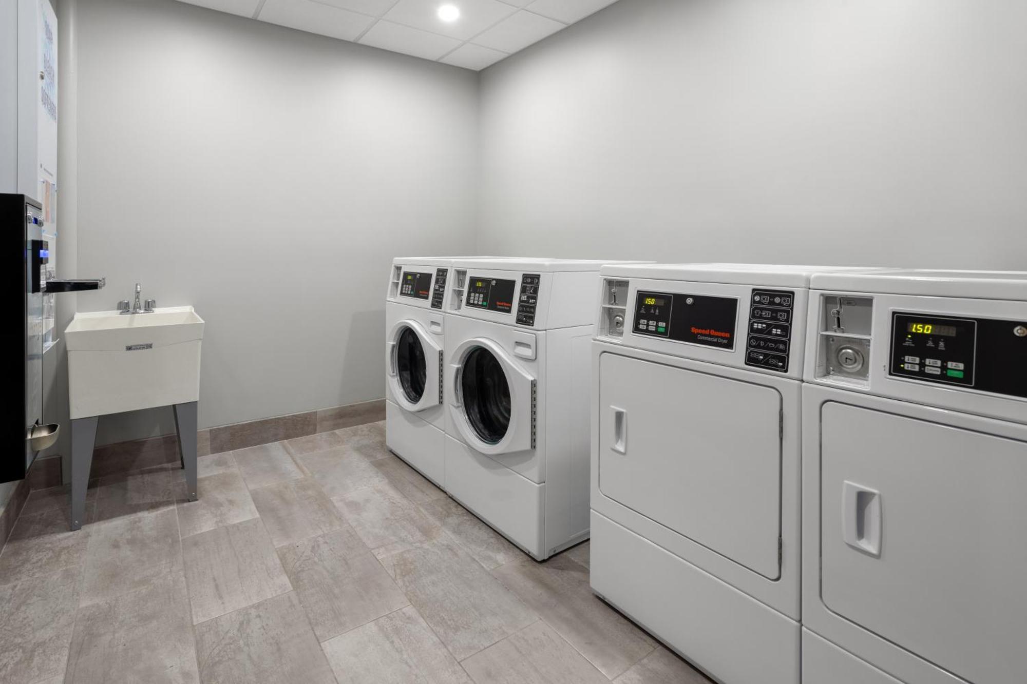 Hawthorn Extended Stay By Wyndham Williston Burlington Zewnętrze zdjęcie
